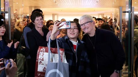 Подруги в кафе. Сайт рыбниковской сош каменского района свердловской области. Го встреча. Го встреча. Тусовки с друзьями.