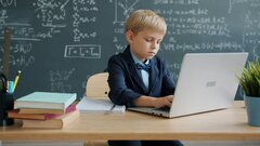 Школьники России начнут изучать ИИ с 1 сентября