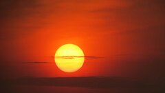 Ученые: гигантские пятна на Солнце давят на космическую погоду