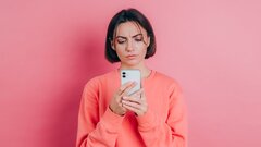 Почему тормозит телефон: возможные причины и способы решения проблемы