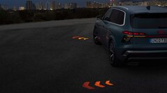 Audi оснастила кроссовер Q7 поворотниками с проекцией