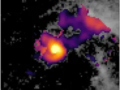Центр галактики NGC 4696 на комбинированном снимке, полученном с помощью телескопов «Уэбб» «Хаббл». (Источник изображения: NASA/ESA/CSA/STScI/J. Hlavacek-Larrondo и др., 2026)
