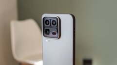 Названы самые мощные смартфоны июня
