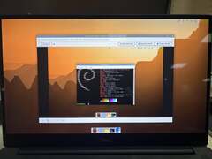 Через браузер в Raspberry Pi Desktop на Dell XPS управляют Raspberry Pi Desktop на Apple MacBook Pro с помощью Raspberry Pi Connect